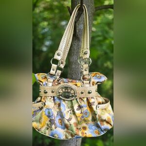 Tan and Cream Floral Shoulder Bag with Gold Accents